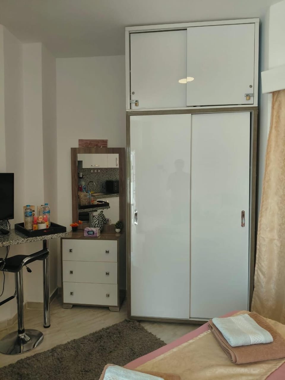 TV and multimedia, Kitchen or kitchenette, hair dresser, minibar, wardrobe