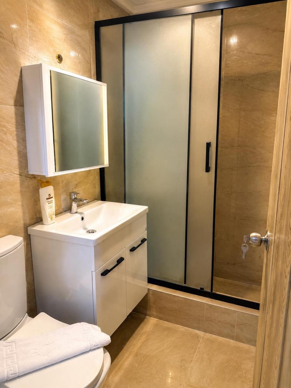 Shower, Toilet, Bathroom
