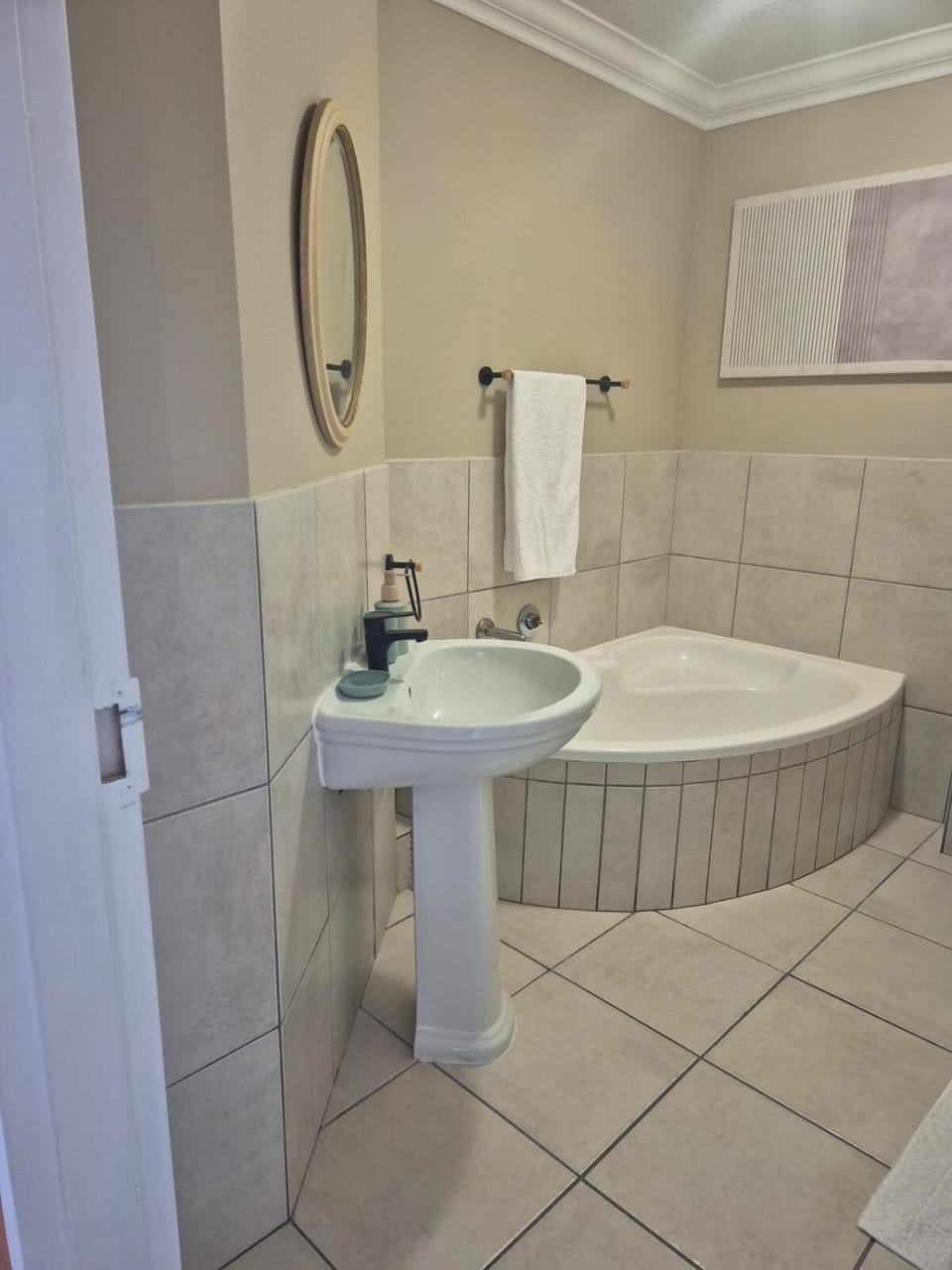 Fortune Suites- TygerWaterfront Apartment in Cape Town