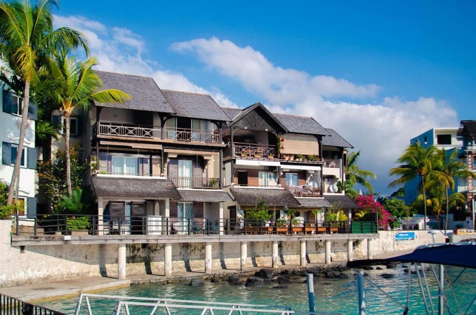 Stunning penthouse with spectacular sea view Apartment in Grand Baie