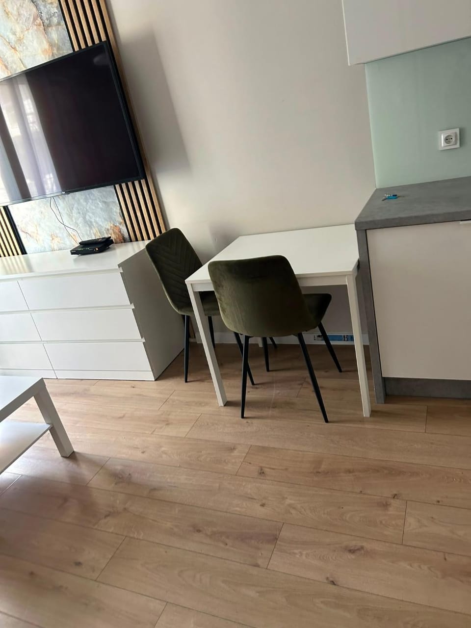 Kitchen or kitchenette, Living room, Dining area