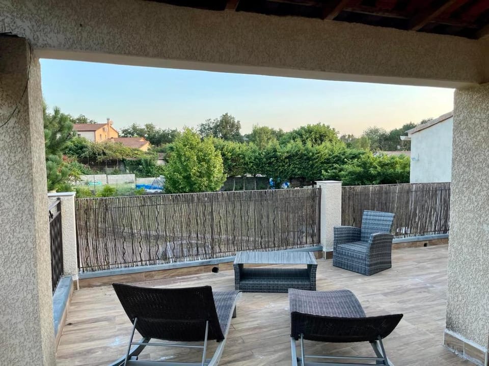 Appartement spacieux et lumineux Apartment in Provence