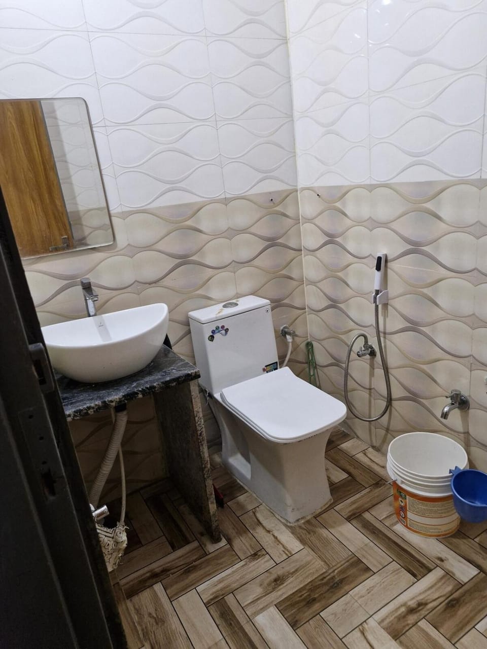 Cozy Balcony Room in Prime Vrindavan Vacation rental in Uttar Pradesh