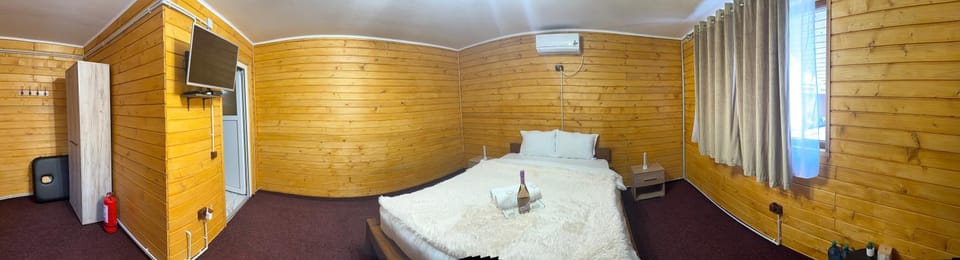 Popas Turistic La David Nature lodge in Romania