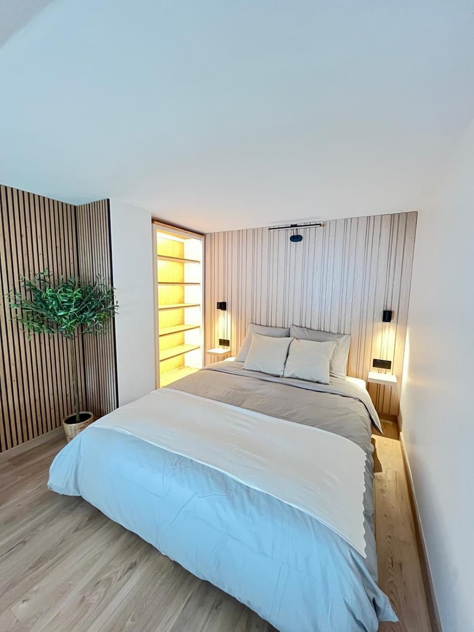 Bed, Photo of the whole room, Bedroom, wardrobe
