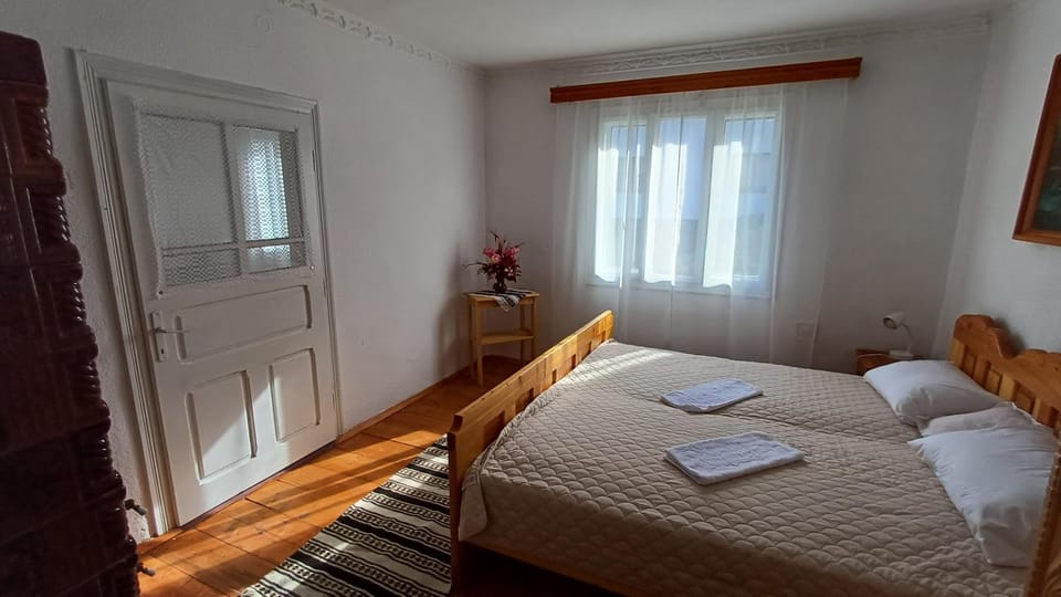 Bed, Photo of the whole room, Bedroom, towels, wardrobe