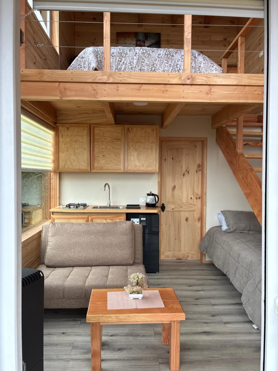 Living room, Photo of the whole room