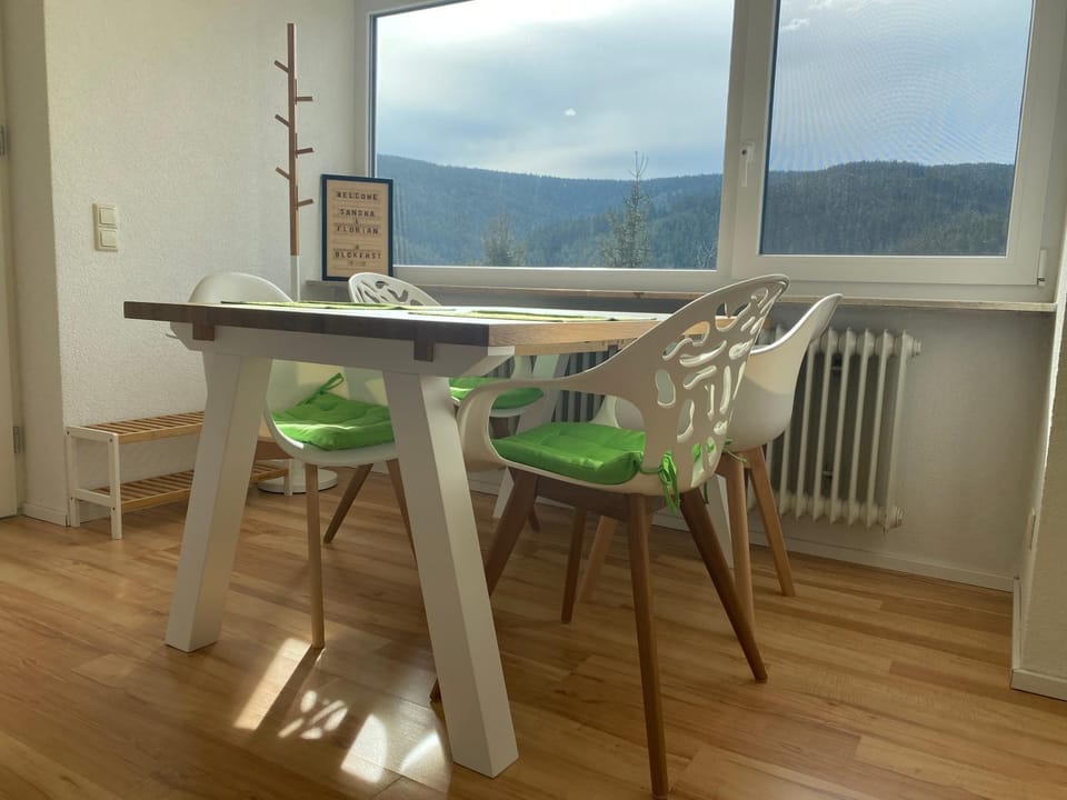 Natural landscape, View (from property/room), Dining area, Mountain view