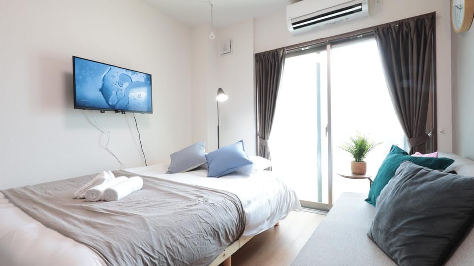Bed, TV and multimedia, Bedroom, air conditioner