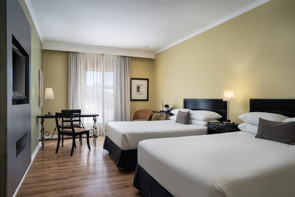 Shower, Bed, Bathroom, TV and multimedia, Coffee/tea facilities, Bedroom, Family, Bath, hair dryier, internet, safe, air conditioner