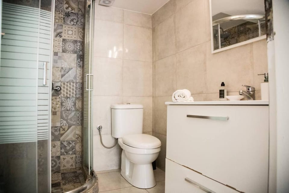 Argiroupoli Comfortable Flat Apartment in South Athens