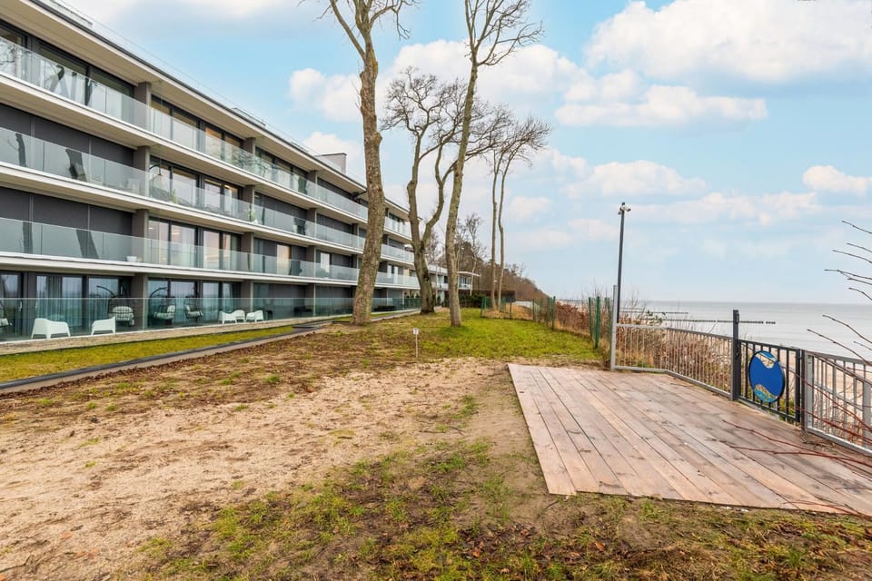Property building, Natural landscape, Sea view, Swimming pool