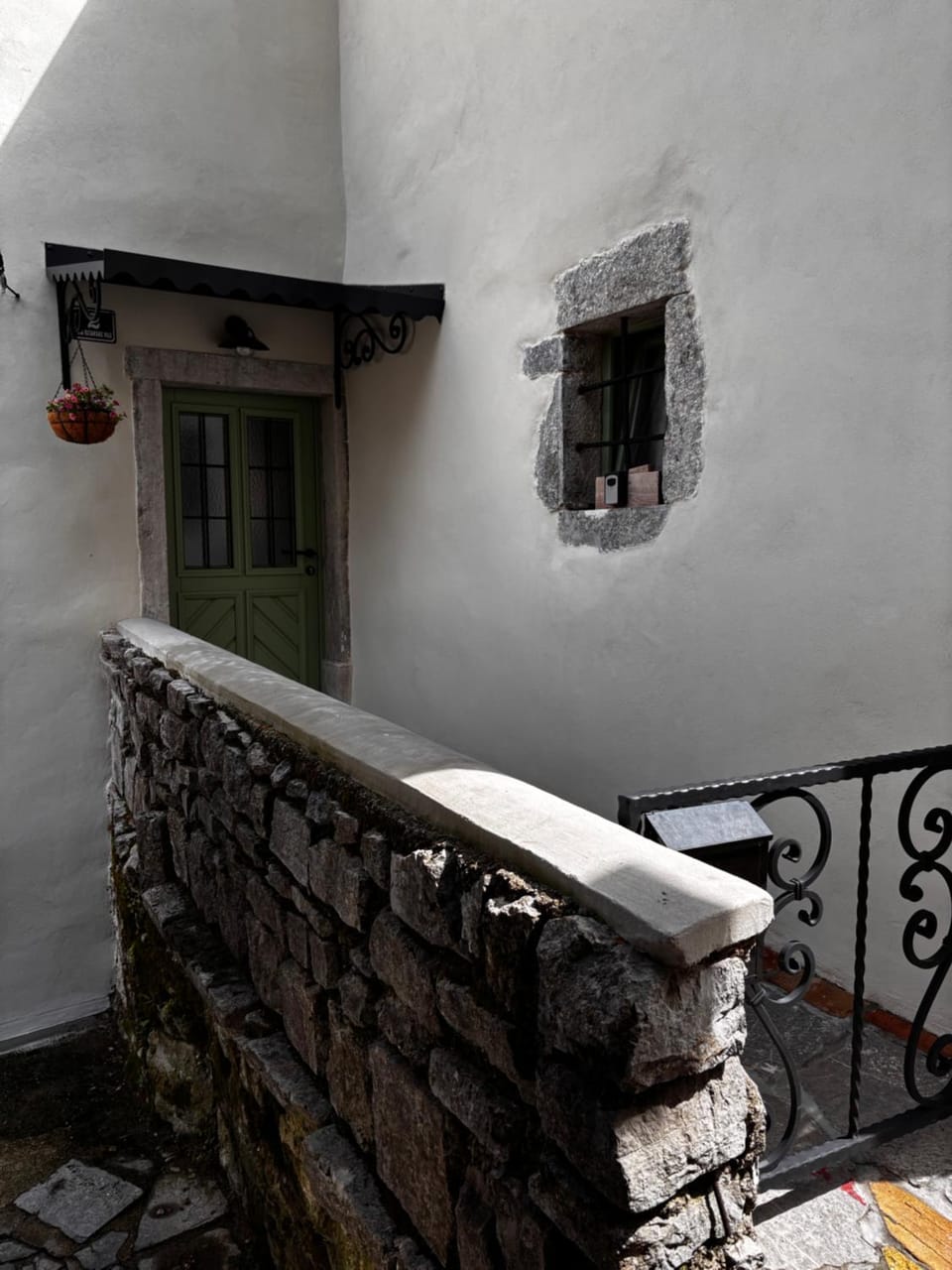 Property building, Day