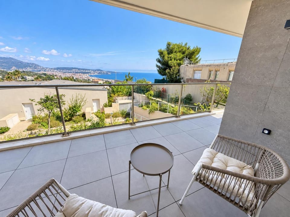 Patio, Natural landscape, View (from property/room), Balcony/Terrace, Living room, Sea view