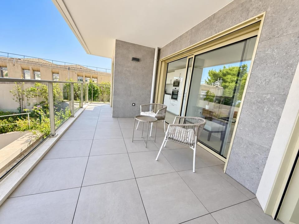Balcony/Terrace, Living room