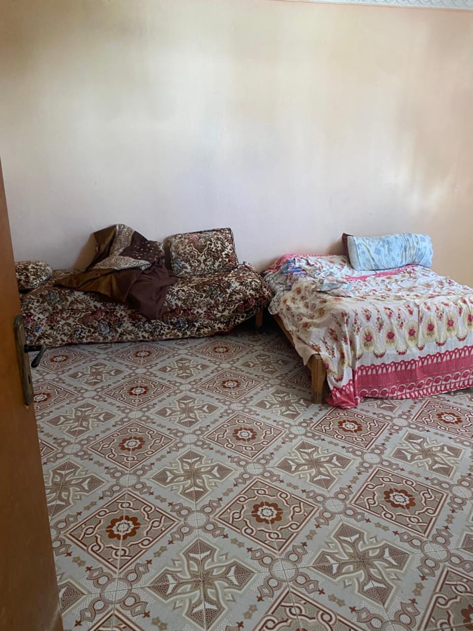 Tchenar House in Oran Province, Algeria