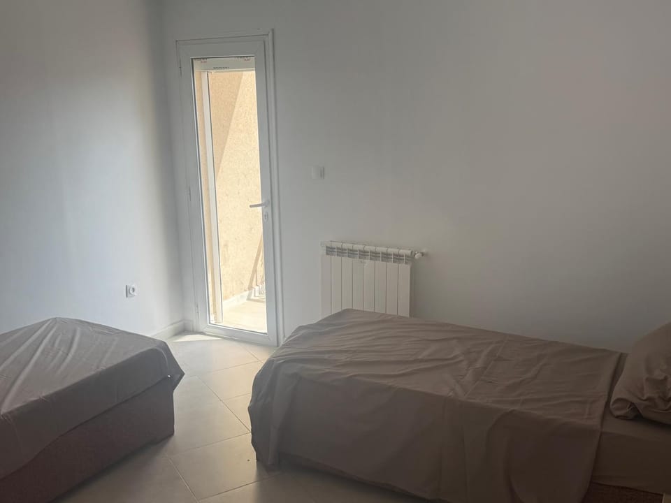 Bien situé et calme Apartment in Oran