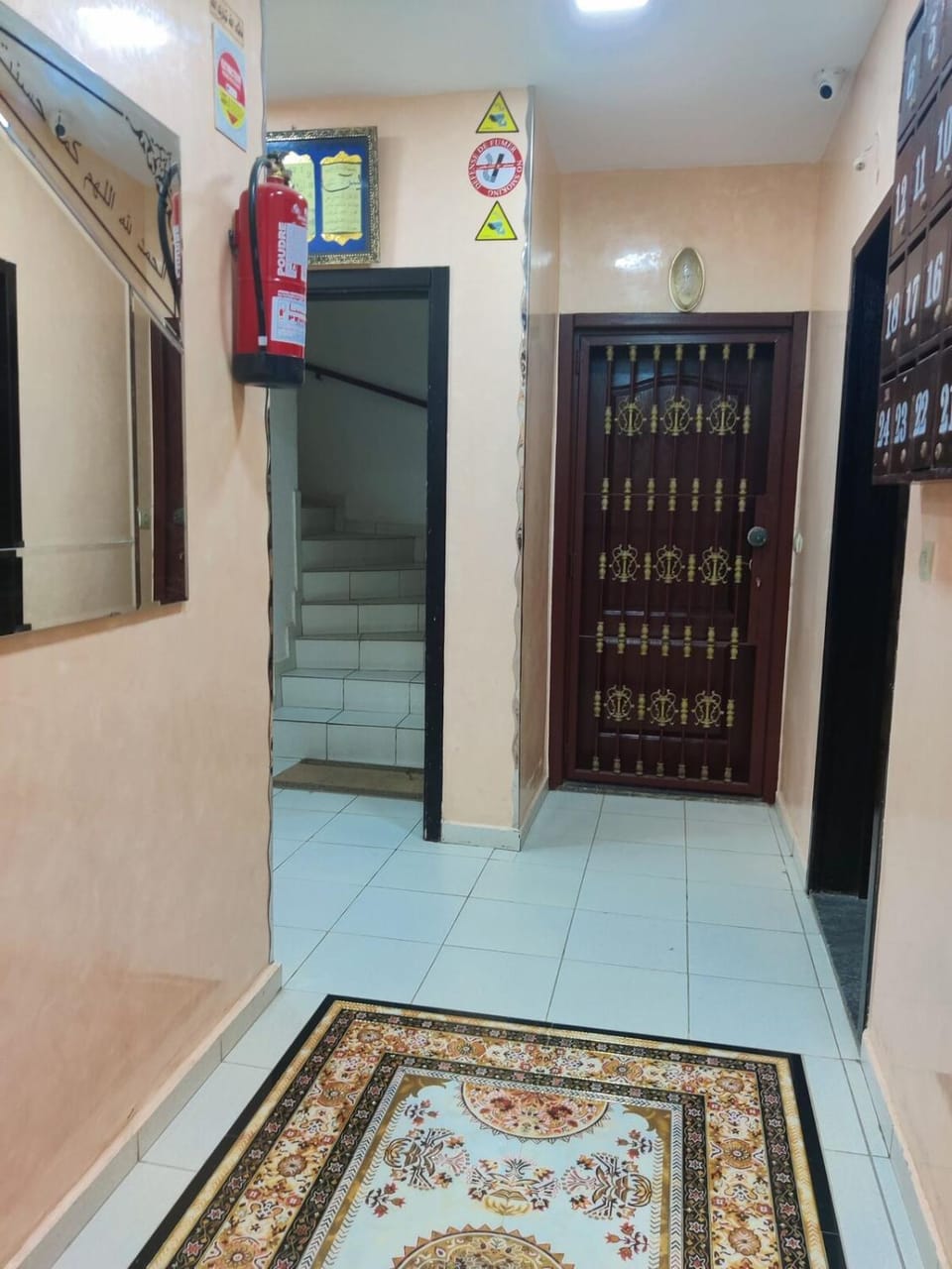 Facade/entrance