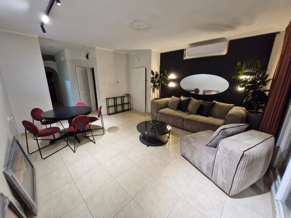 Apartment in heart of RBS Alef! Apartment in Jerusalem District