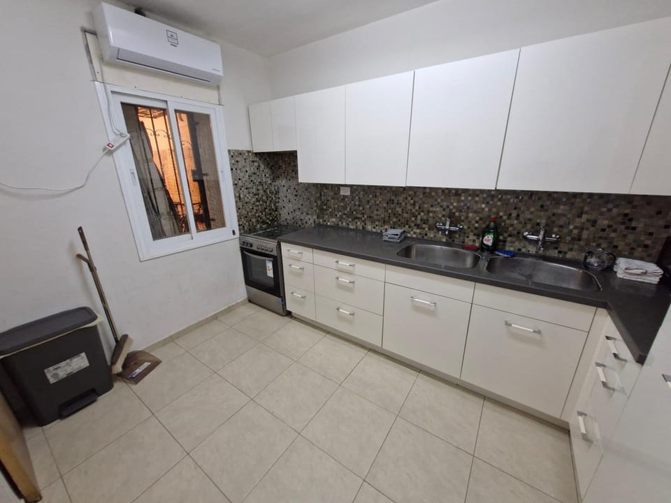Apartment in heart of RBS Alef! Apartment in Jerusalem District