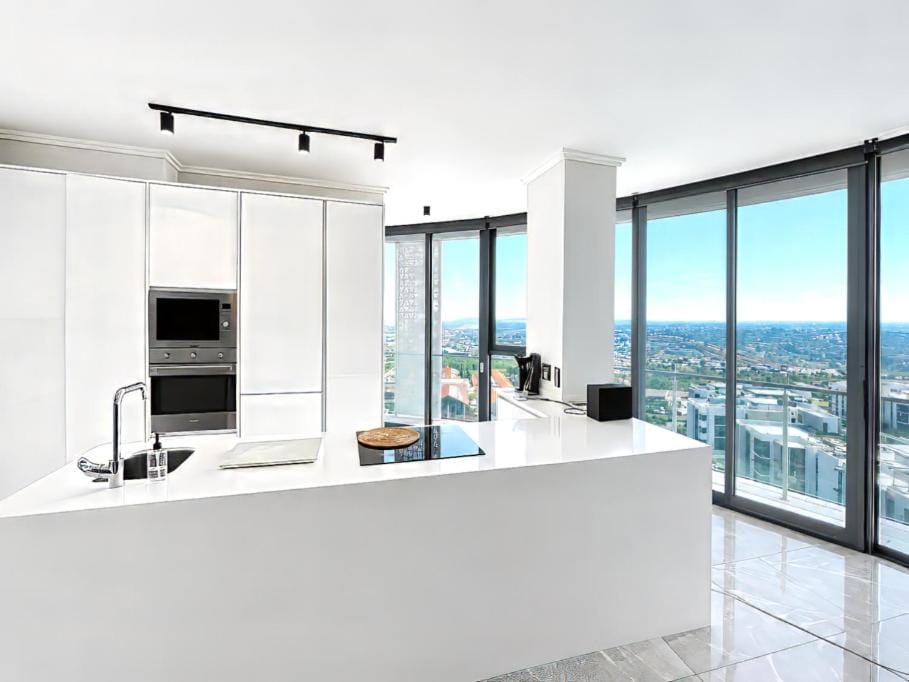 Modern Lux Penthouse Apartment in Sandton