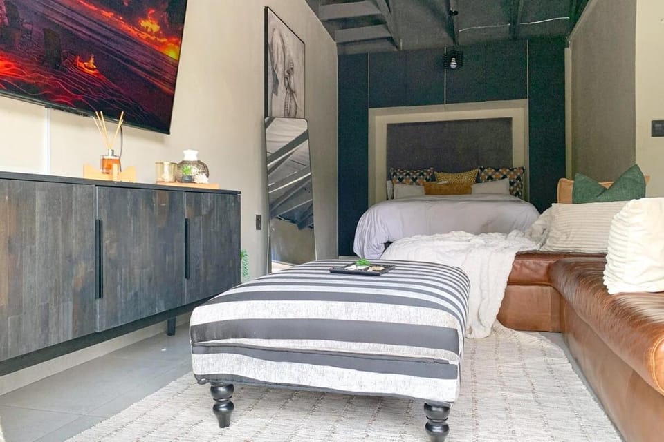 Forest Loft Studio Pool BBQ Workspace Apartment in Sandton