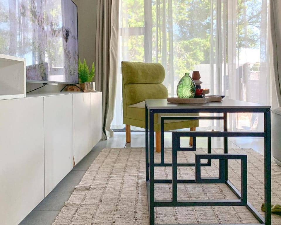 The Forest Suite 1-Bed, Pool BBQ Apartment in Sandton