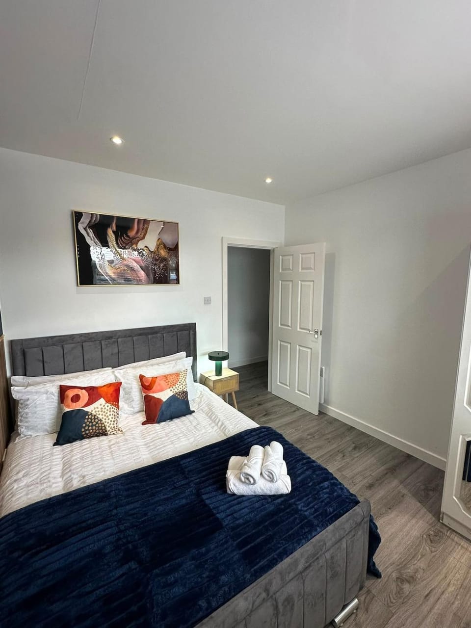 Bed, Photo of the whole room, Bedroom, wardrobe