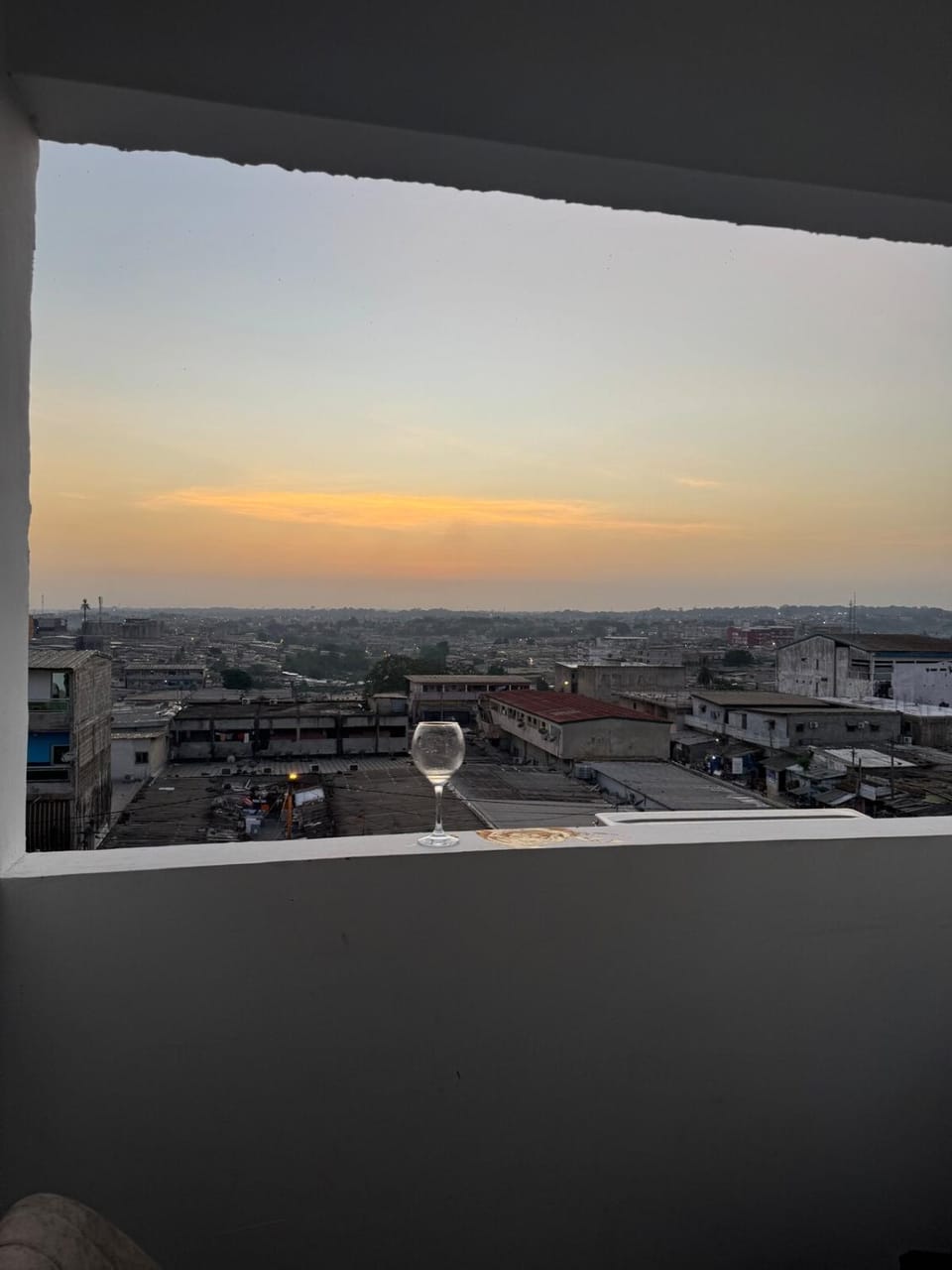 Bel appartement au deux plateaux sans vis-à-vis Apartment in Africa