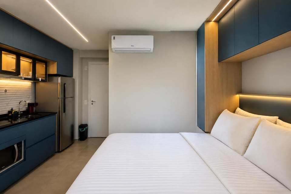 Studio com Piscina Rooftop, 5 Min CGH Apartment in Sao Paulo City