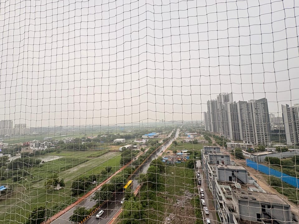 1 BHK with 24x7 power-backup 25 mins from Airport & Yashoobhoomi Apartment in Gurugram