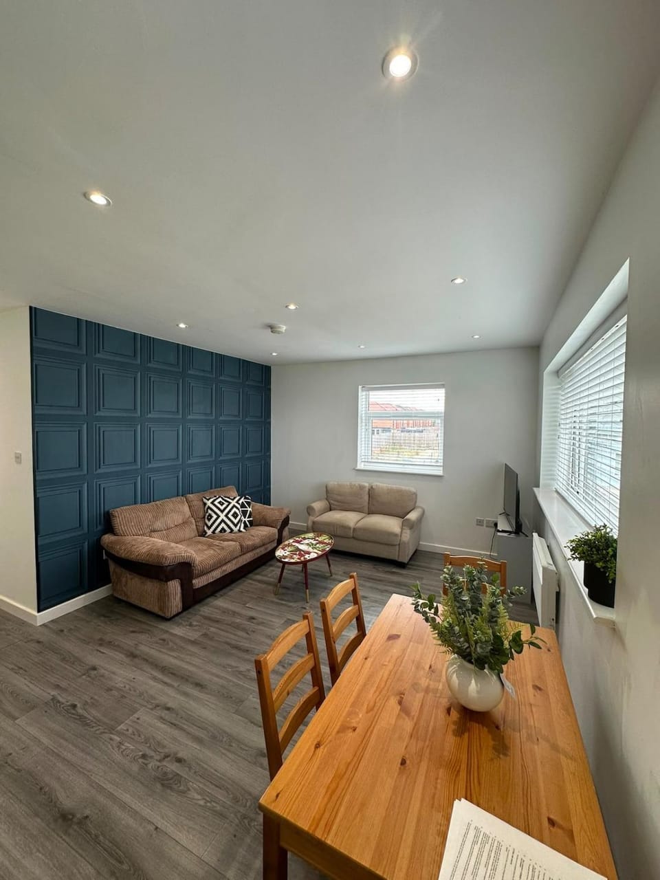 TV and multimedia, Living room, Seating area