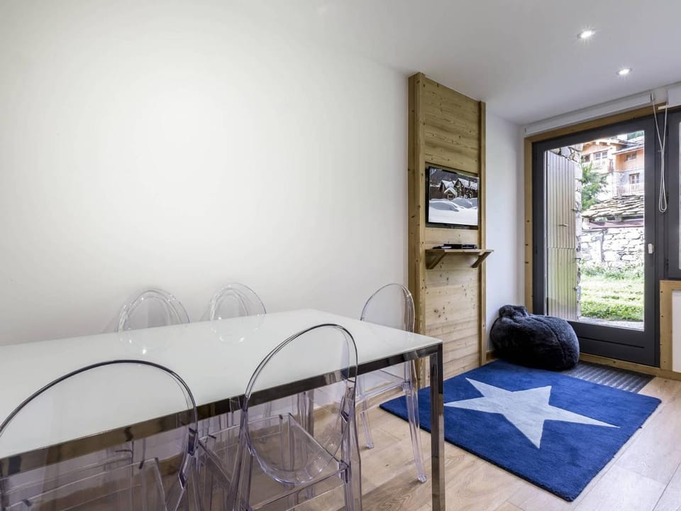 Appartement lumineux, vieille ville - 4 pers. - FR-1-518-229 Apartment in Val dIsere