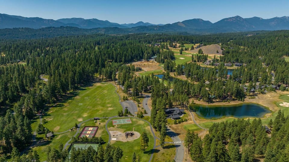 Coal Creek Club House in Kittitas County