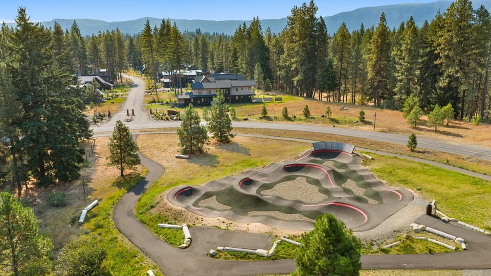 Coal Creek Club House in Kittitas County