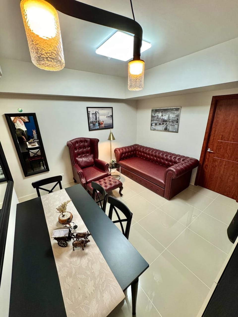 Living room, Dining area