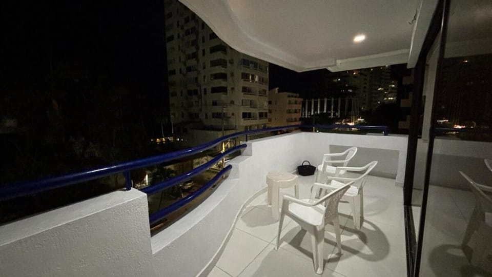 Comfortable family-friendly apartment in Laguito Apartment in Cartagena