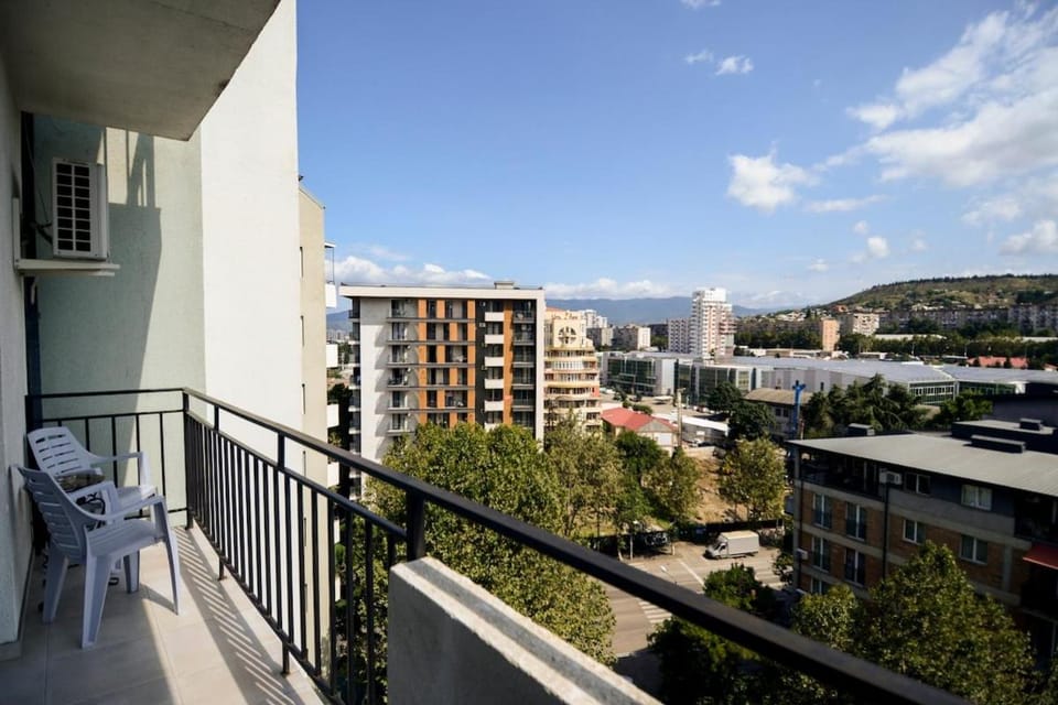 Modern 1-Bedroom near Didube Metro & Kikvidze Park Apartment in Tbilisi, Georgia