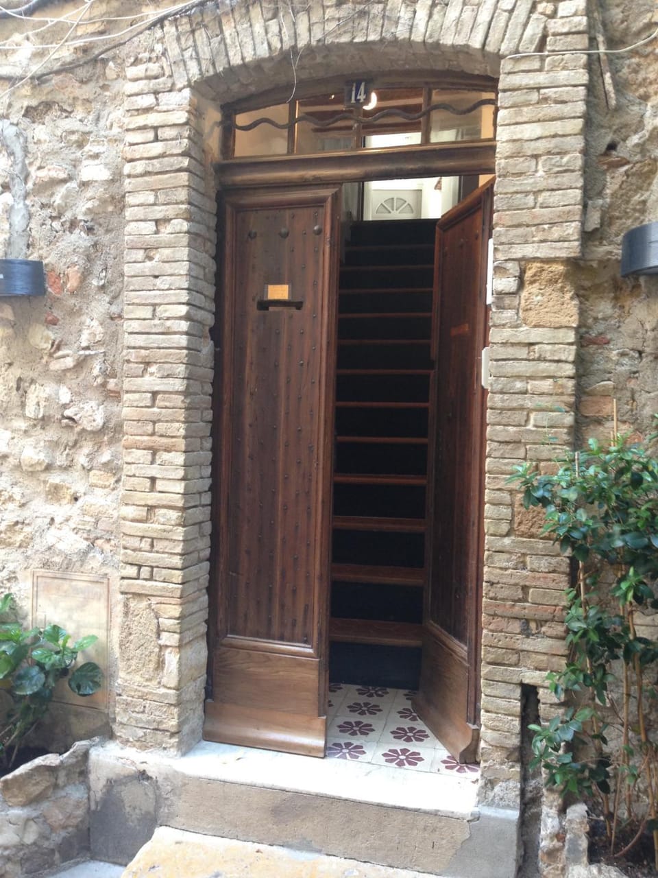 Facade/entrance