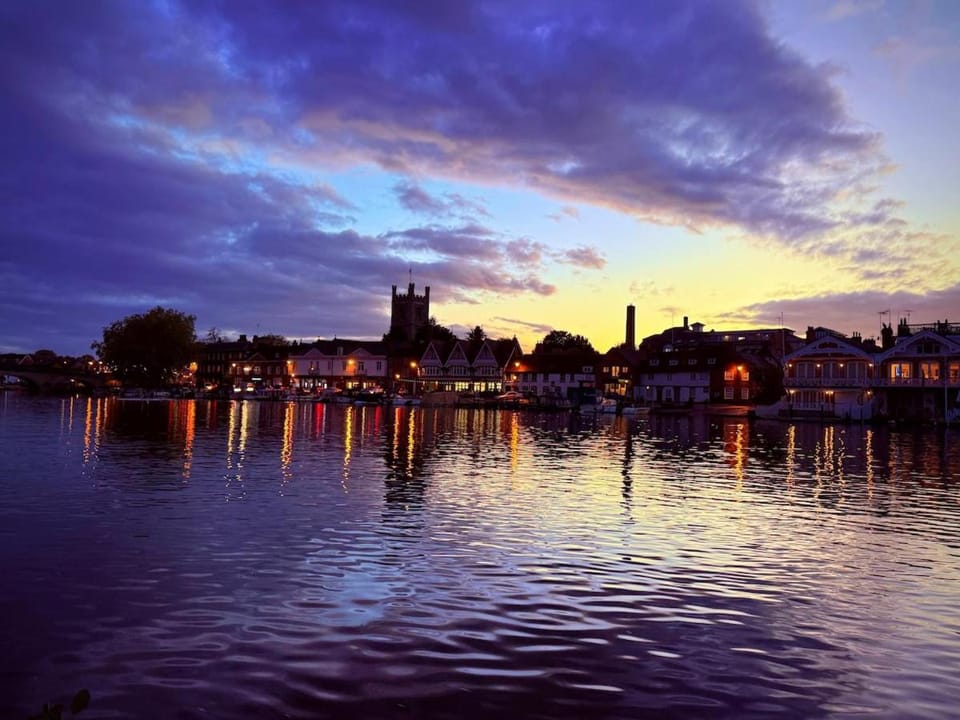 Cozy HomeStays near Henley-on-Thames Vacation rental in South Oxfordshire District