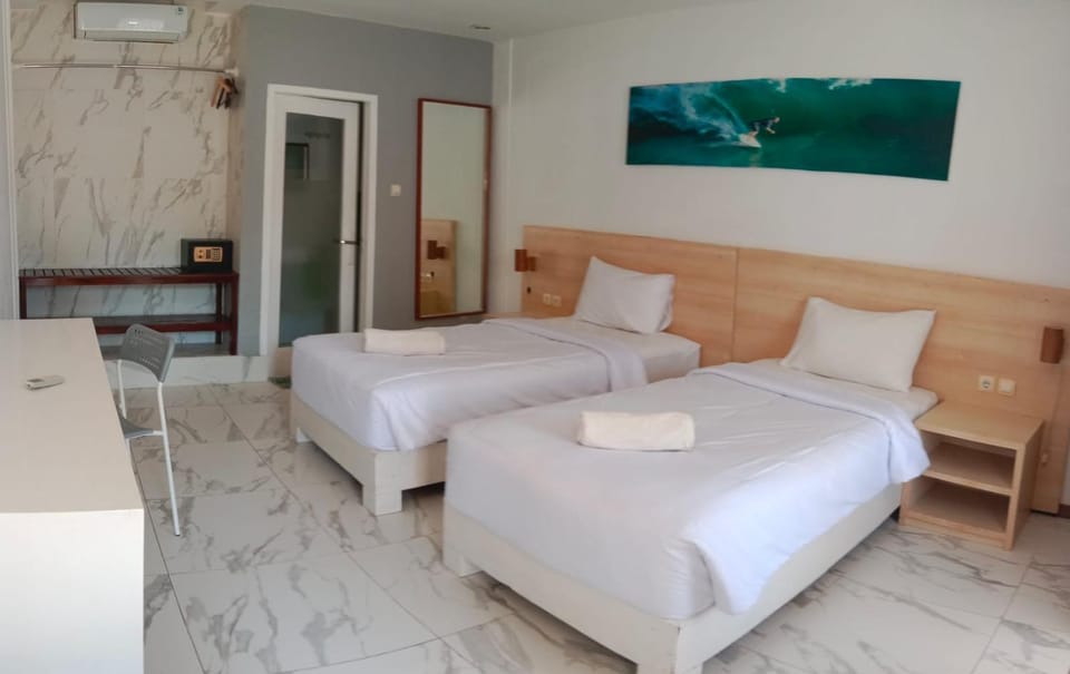 Photo of the whole room, Bedroom, towels, air conditioner