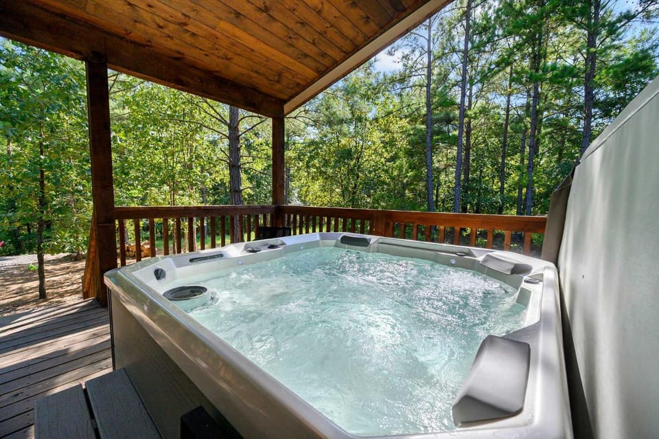 Sweet Magnolia 3BR Cozy Cabin Cabin in Broken Bow