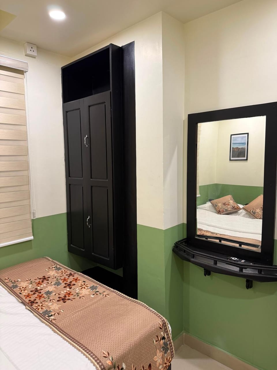 Bed, wardrobe