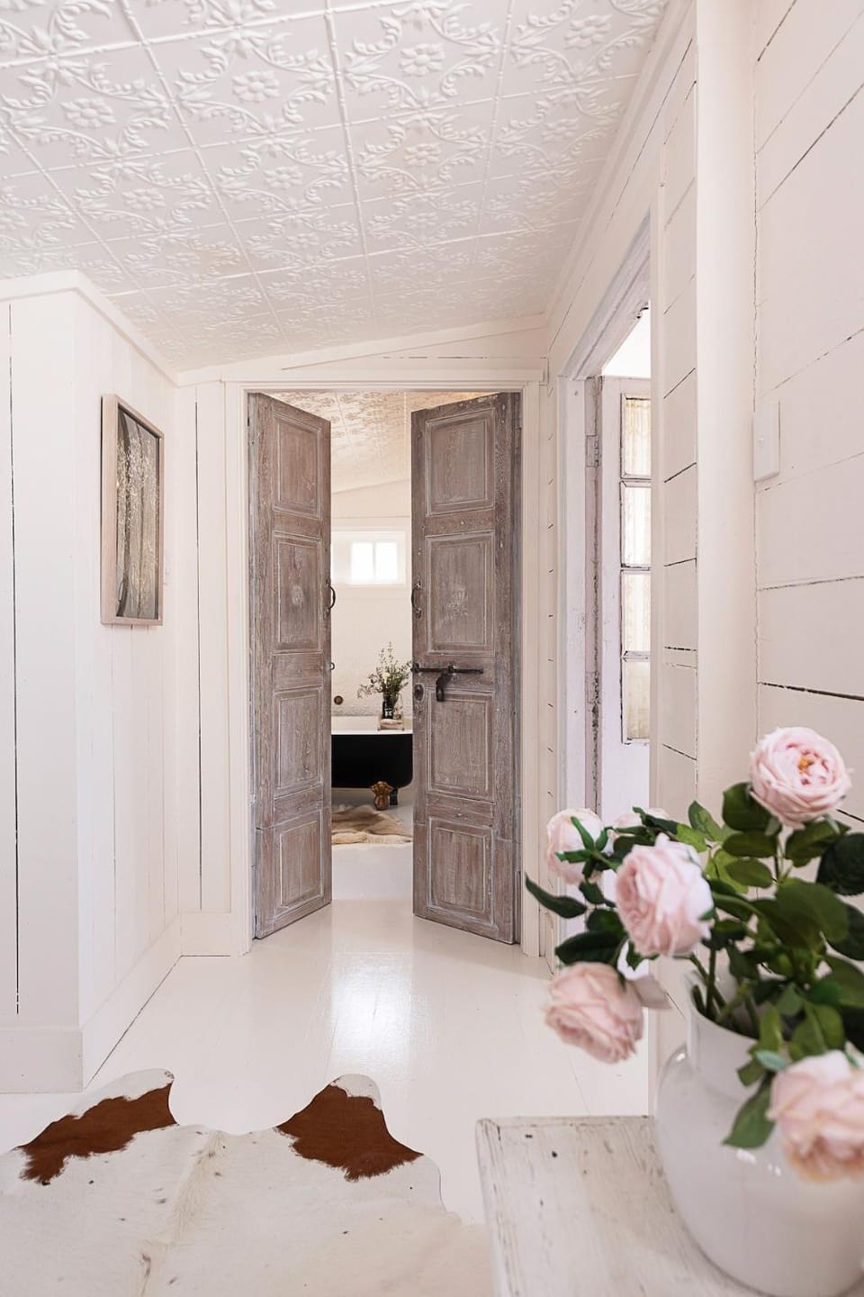 Bathroom, Living room