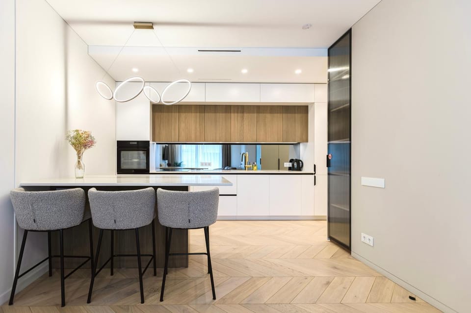 Central Panorama Retreat w balcony Self Check-in Apartment in Vilnius
