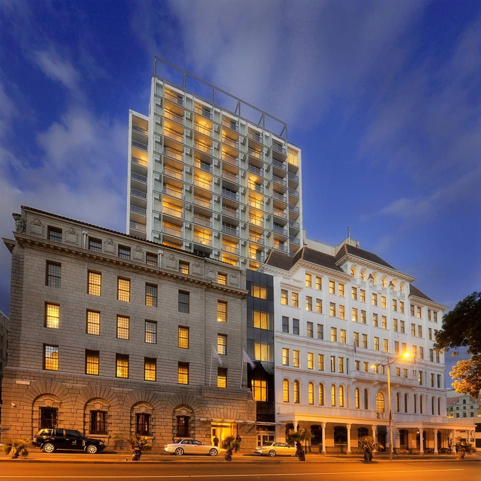 Property building, Nearby landmark, Facade/entrance, Location, Sunset