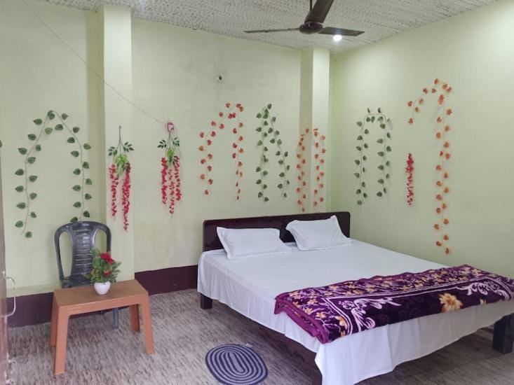 Maa Yati Niwas- 10 Mints walking From Ram Temple Vacation rental in Uttar Pradesh
