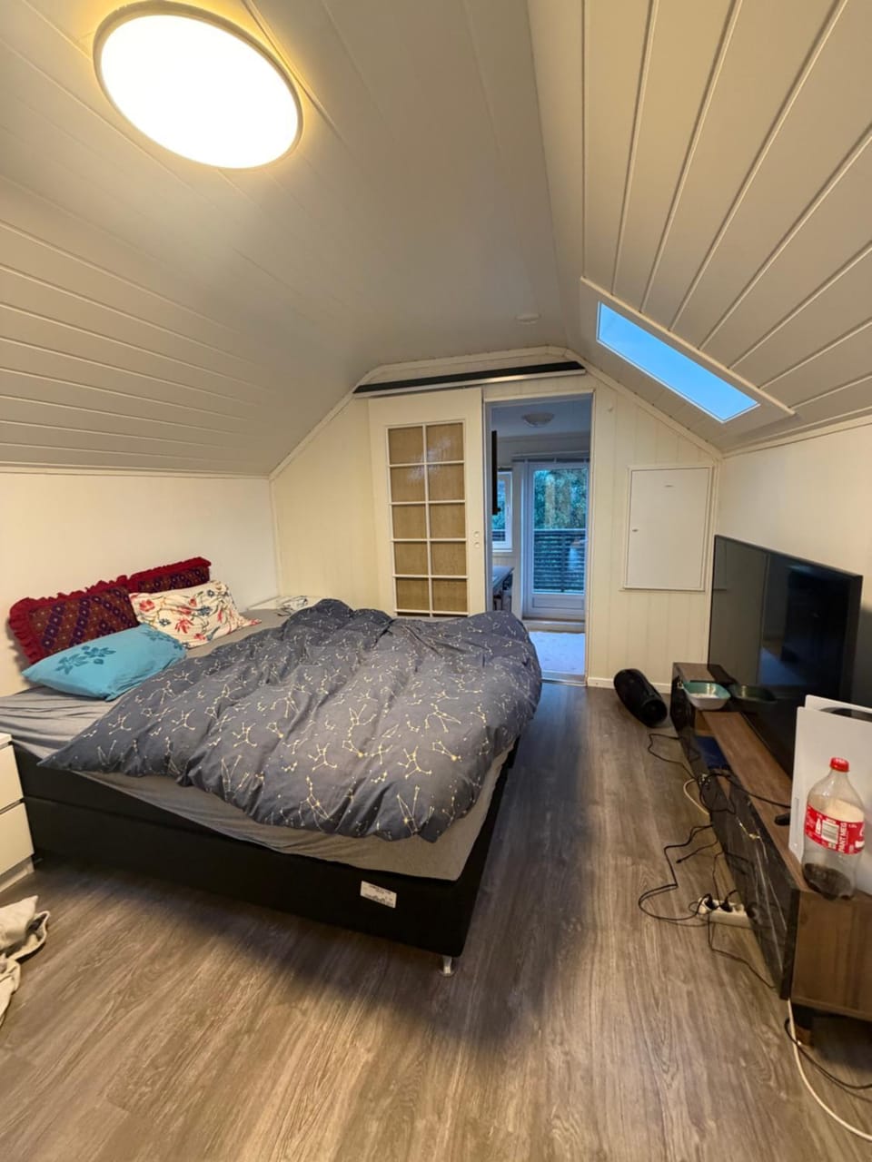 3 Bedroom Apartment with Kitchen Bathroom, Veranda & EV Charging No Living Room Apartment in Norway