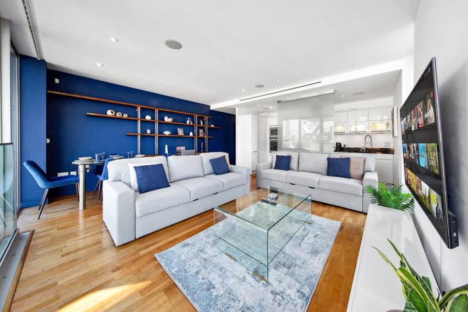Skyline Views Luxe Apartment Central Location Apartment in London Borough of Southwark