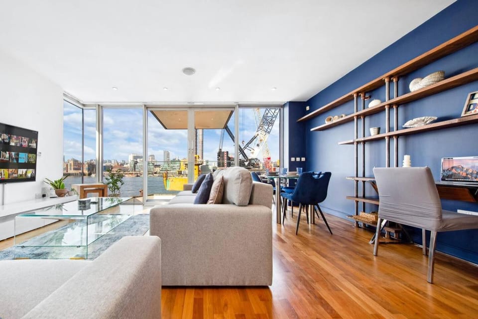 Skyline Views Luxe Apartment Central Location Apartment in London Borough of Southwark